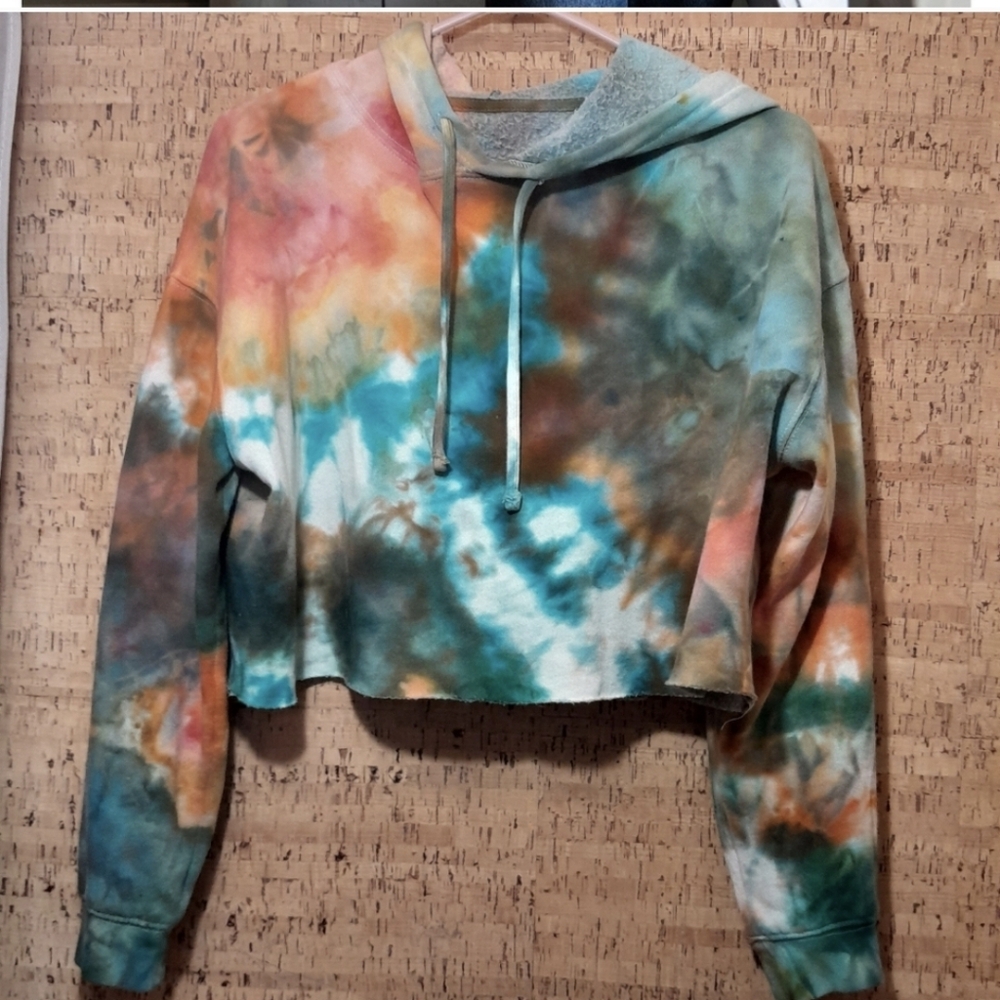 Tie Dye Cropped Hoodie